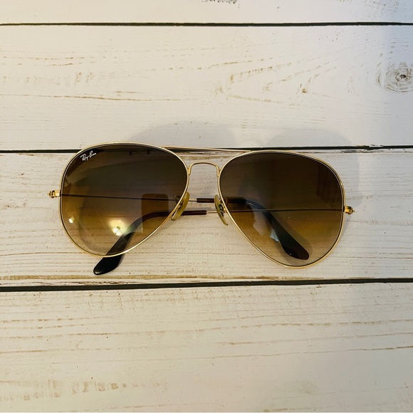 Ray Ban Oversized Aviator Sunglasses - Picture 2 of 10